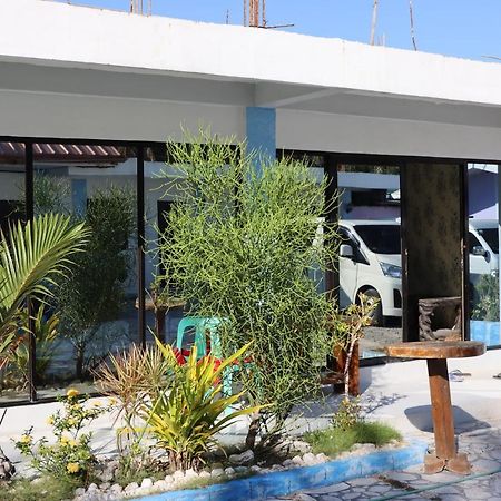 Belle'S Beach Resort Bolinao Bagian luar foto